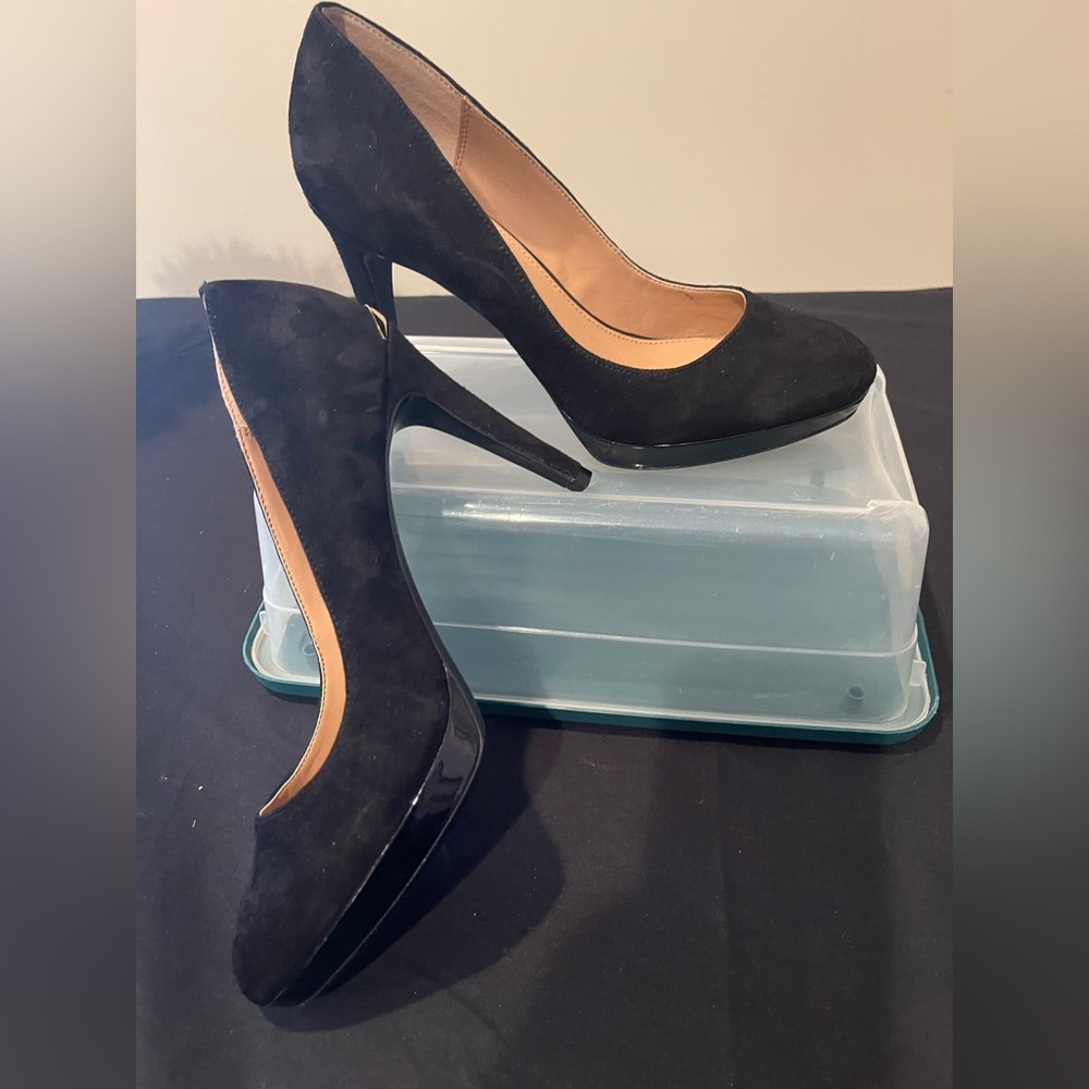 Calvin Klein Suede Pump